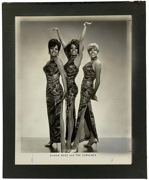1967 Diana Ross and The Supremes Publicity Photo – Mounted and Airbrushed for Publication Use