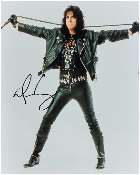 Alice Cooper Signed 8 x 10 Photo (BAS)