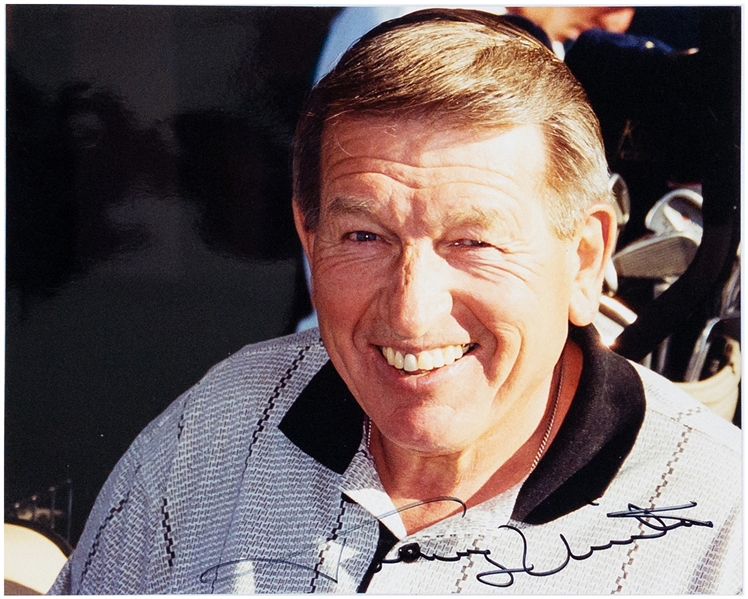 Johnny Unitas Signed 8 x 10 Photo  - NFL Hall of Famer (BAS)