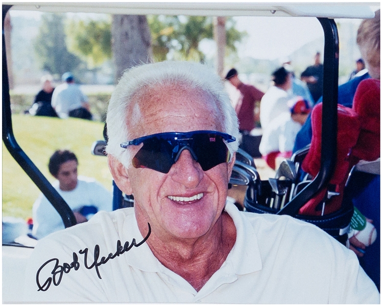 Bob Uecker Signed 8 x 10 Photo (BAS)