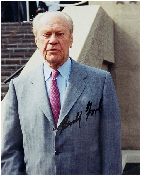 President Gerald Ford Signed 8 x 10 Photo (BAS)