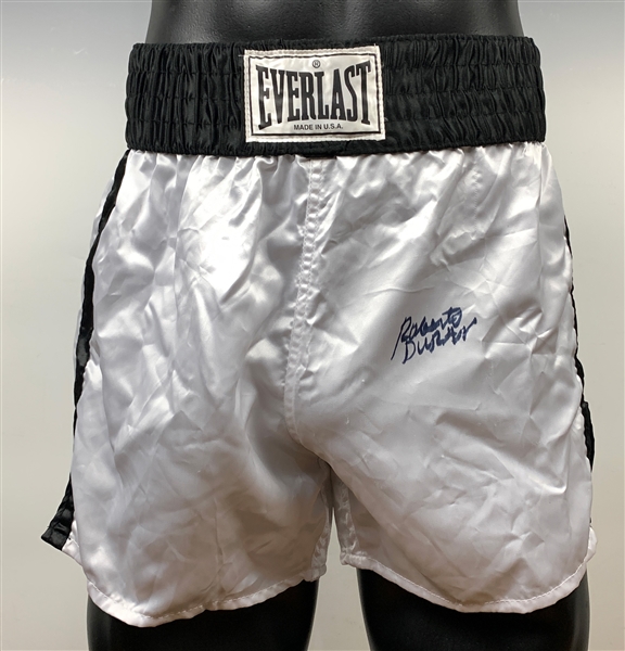 Roberto Duran Signed Everlast Boxing Shorts (BAS)