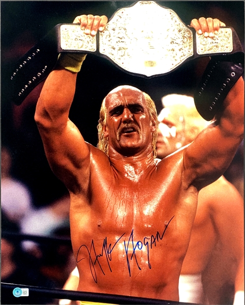 Hulk Hogan Signed 16x20 Photo (BAS)