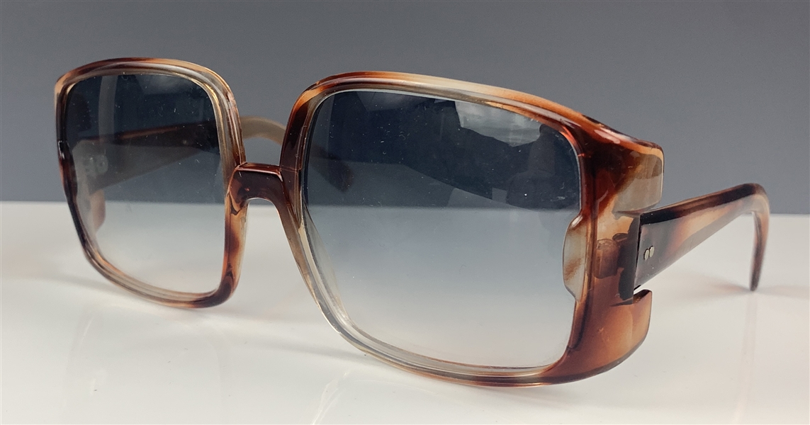 Elvis Presley Owned Tortoise Shell Sunglasses Gifted to His Cousin Billy Smith – Former Mike Moon Collection