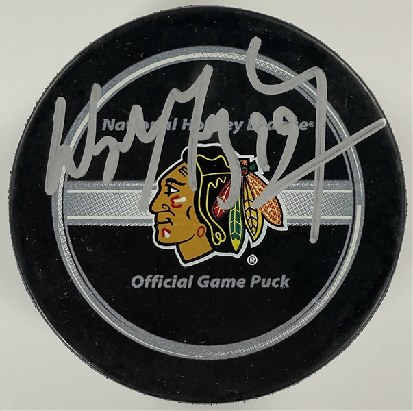 Wayne Gretzky Signed Hockey Puck (BAS)