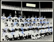 1957 New York Yankees Team Signed 11x14 Photo with 22 Signatures Inc. Whitey Ford (BAS)