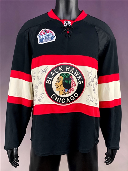 2008-2009 Chicago Blackhawks “Winter Classic” Team Signed Sweater Incl. Jonathan Toews and Patrick Kane (BAS)