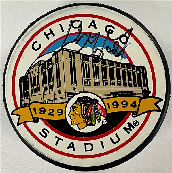 Wayne Gretzky Signed "Chicago Stadium" Puck (BAS)