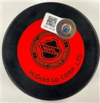 Wayne Gretzky Signed Chicago Stadium Puck (BAS)