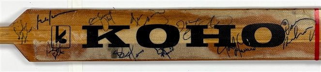 Jacques Cloutier 1989-90 Chicago Blackhawks Team Signed Game Used KOHO Goalie Stick Signed by 21 (BAS)