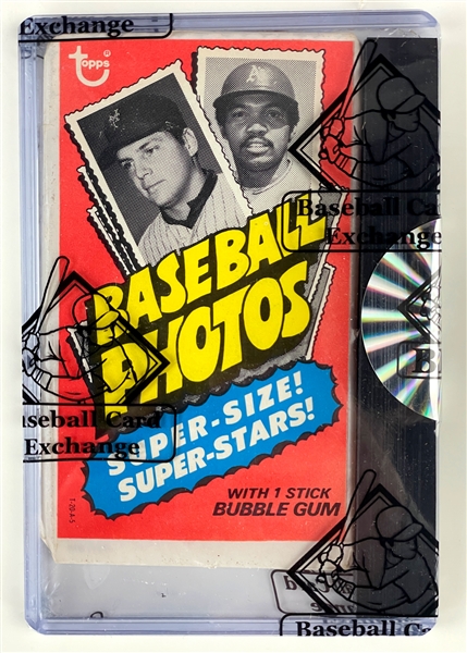 1974 Topps Baseball Unopened Deckle Super-Size Photos Pack  - BBCE Encapsulated