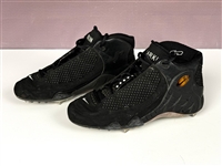 Barry Larkin Game Used Nike Baseball Cleats Given to Teammate Juan Castro