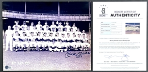 Mickey Mantle No. 7 Signed 1961 New York Yankees 11x14 Team Photo (Beckett Authentic)